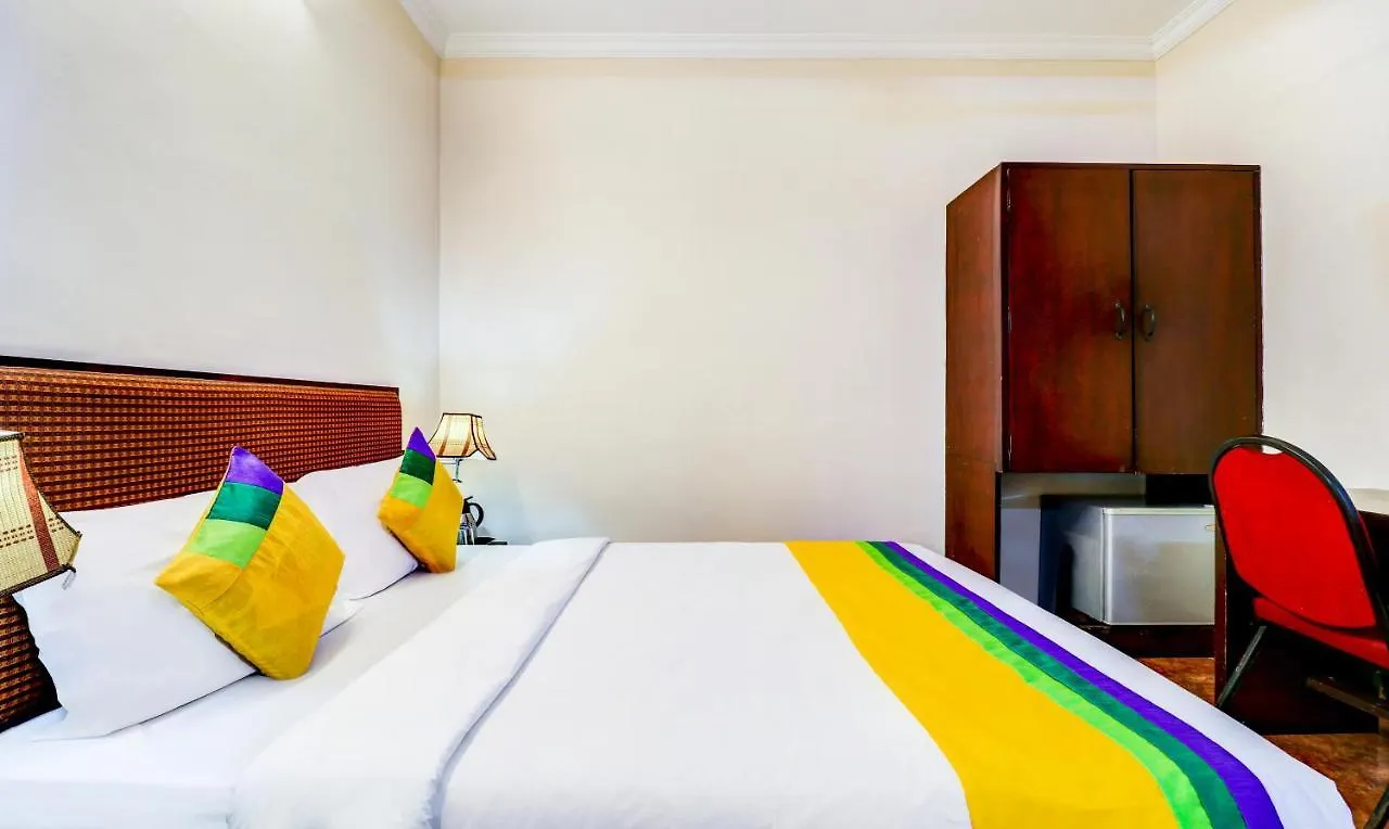 Itsy Hotels Ammu Regency Thrissur India